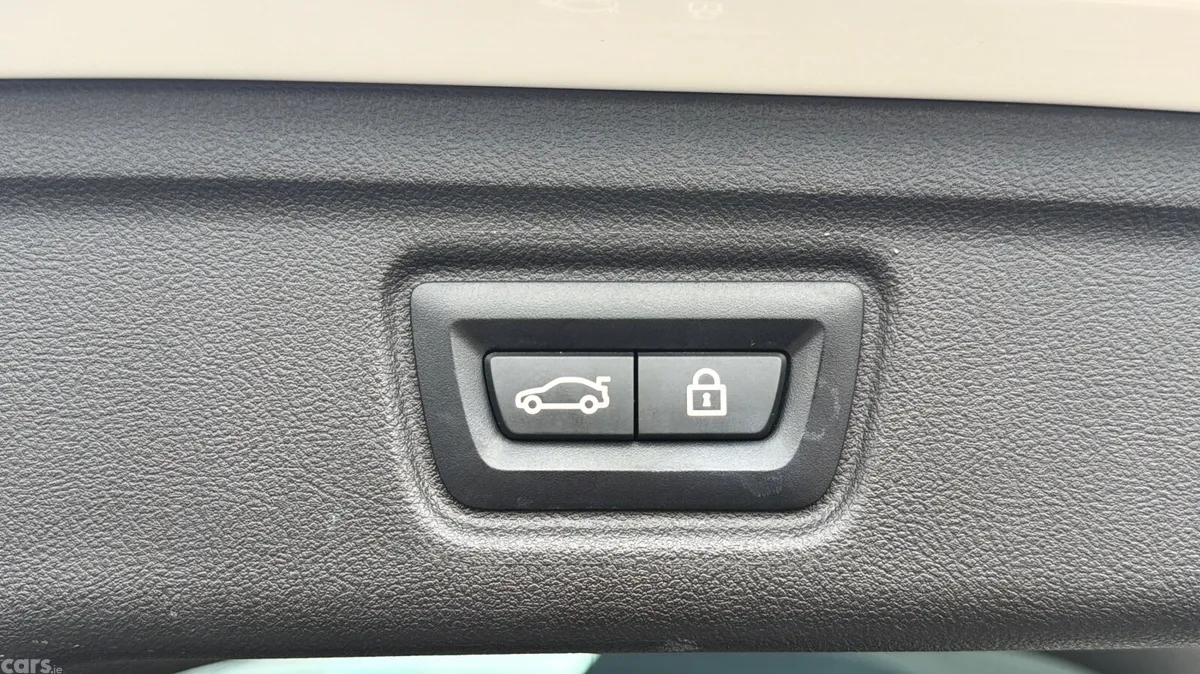 BMW 3-Series Estate, Diesel, 2019, White