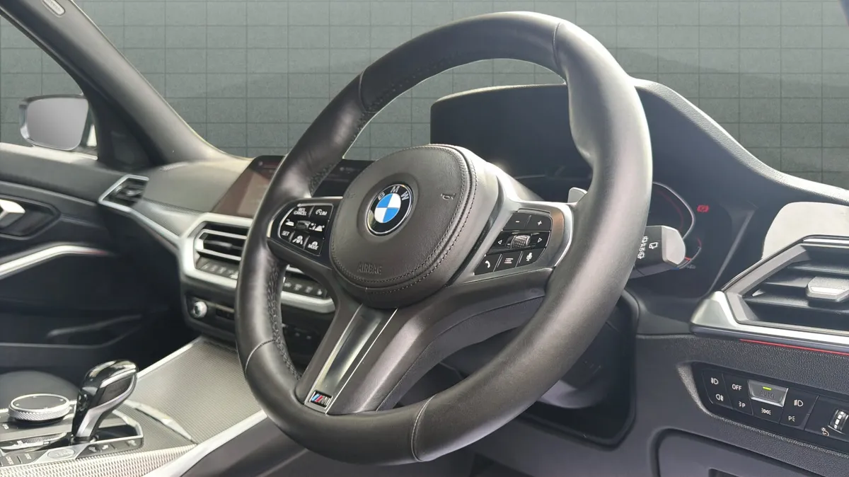 BMW 3-Series Estate, Diesel, 2019, White