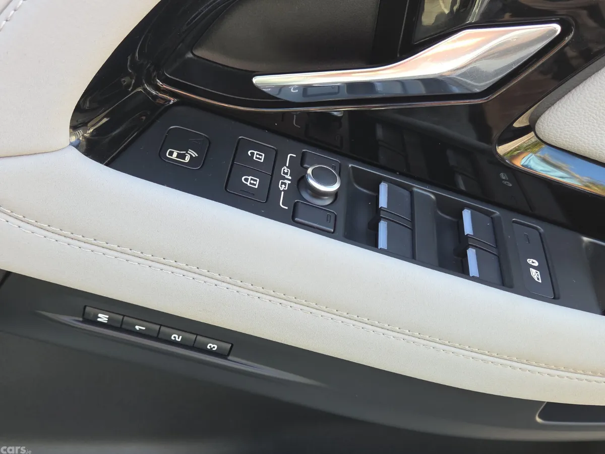 Land Rover Range Rover Evoque SUV, Petrol Plug-in Hybrid, 2021, White