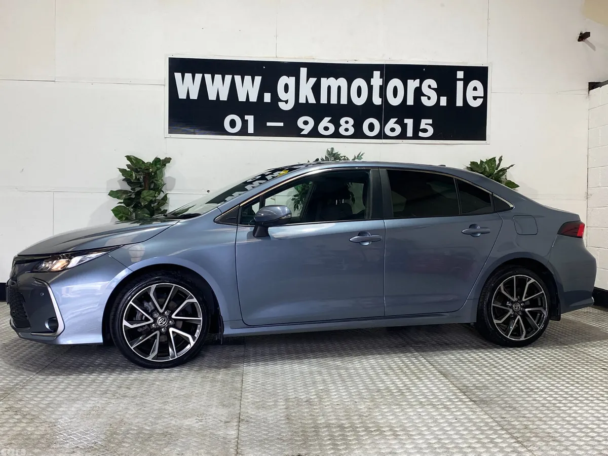 Toyota Corolla Saloon, Petrol Hybrid, 2023, Grey