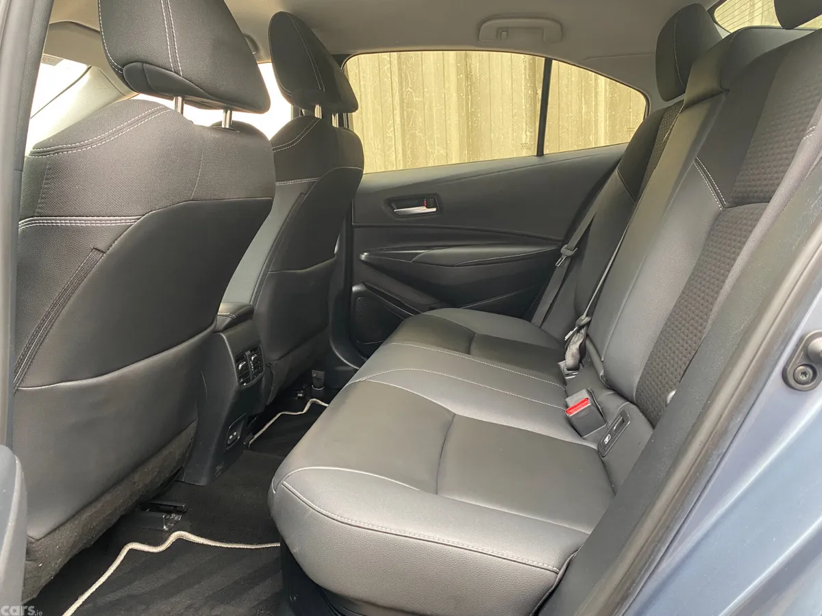 Toyota Corolla Saloon, Petrol Hybrid, 2023, Grey