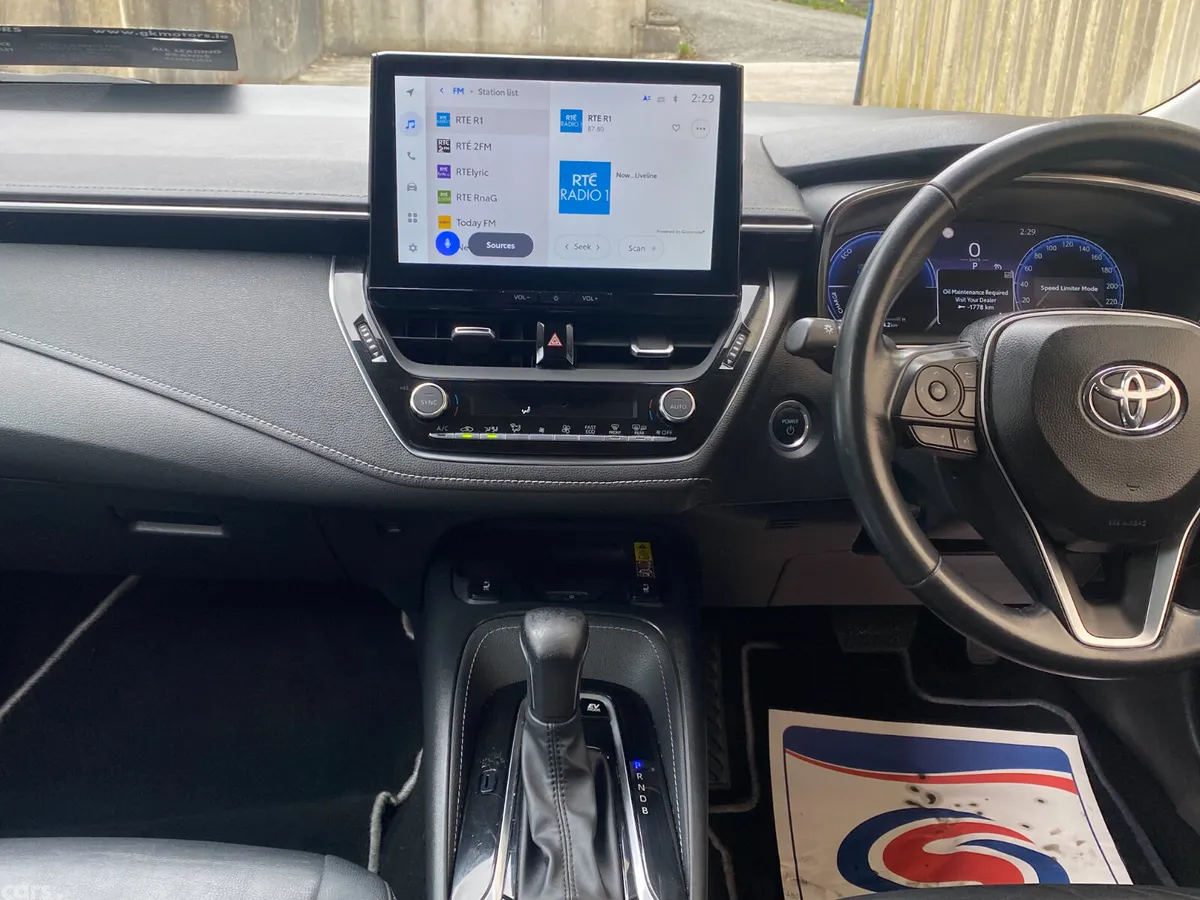 Toyota Corolla Saloon, Petrol Hybrid, 2023, Grey