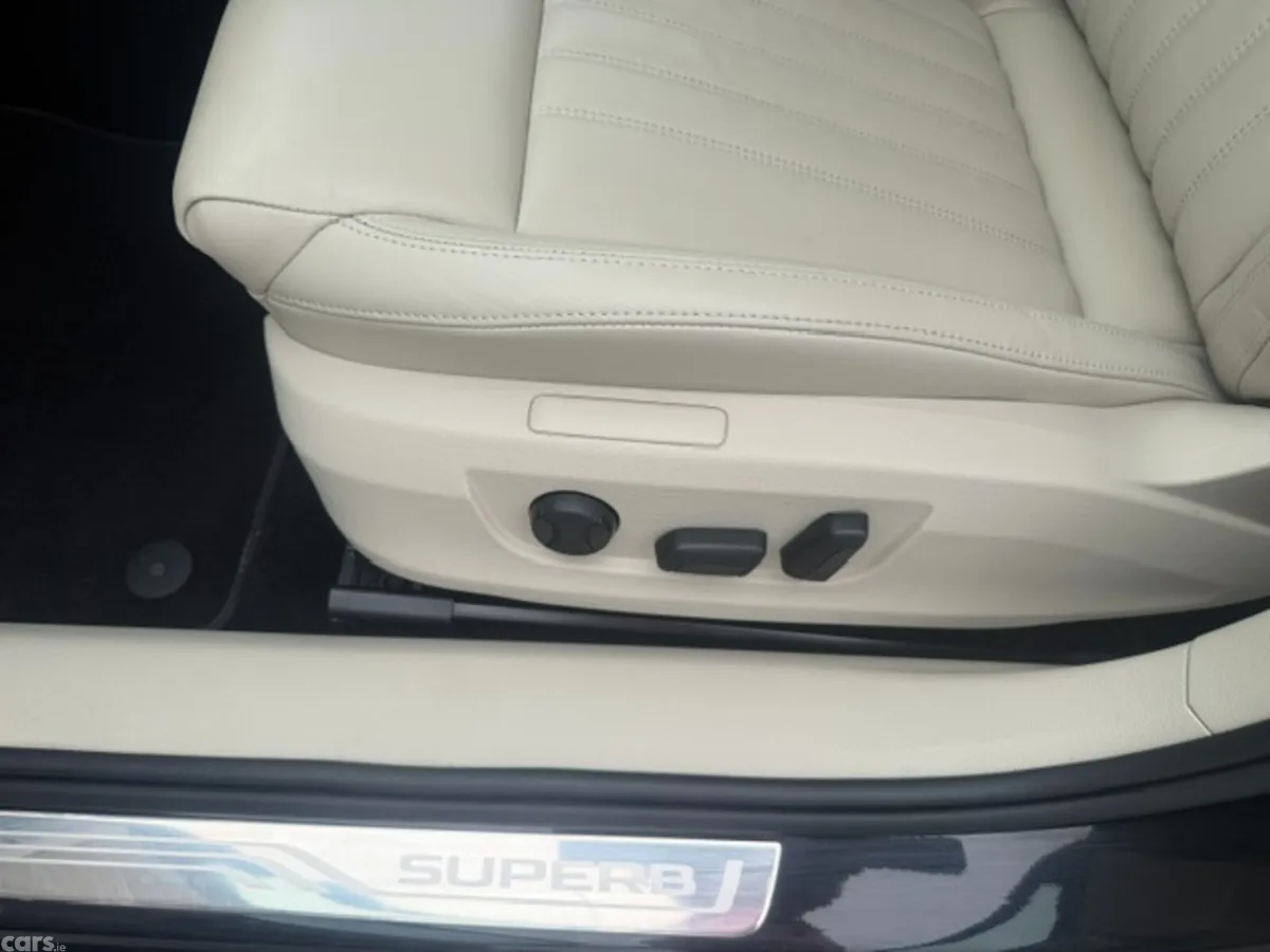 Skoda Superb Saloon, Diesel, 2018, Black