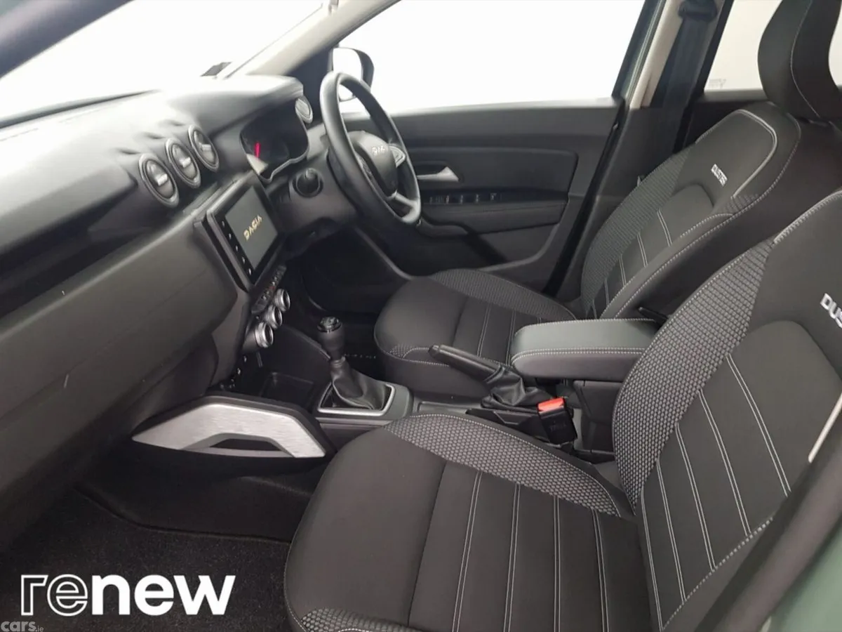 Dacia Duster SUV, Diesel, 2023, Grey