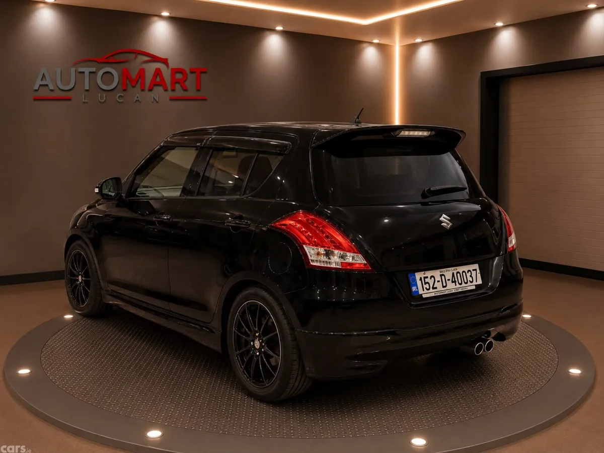 Suzuki Swift Hatchback, Petrol, 2015, Black