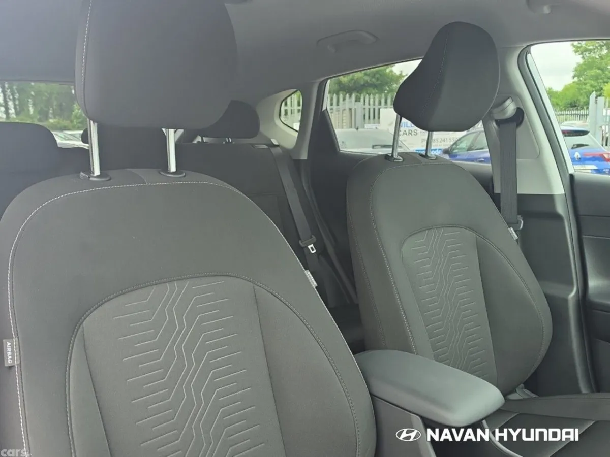 Hyundai KONA MPV, Petrol, 2026, White