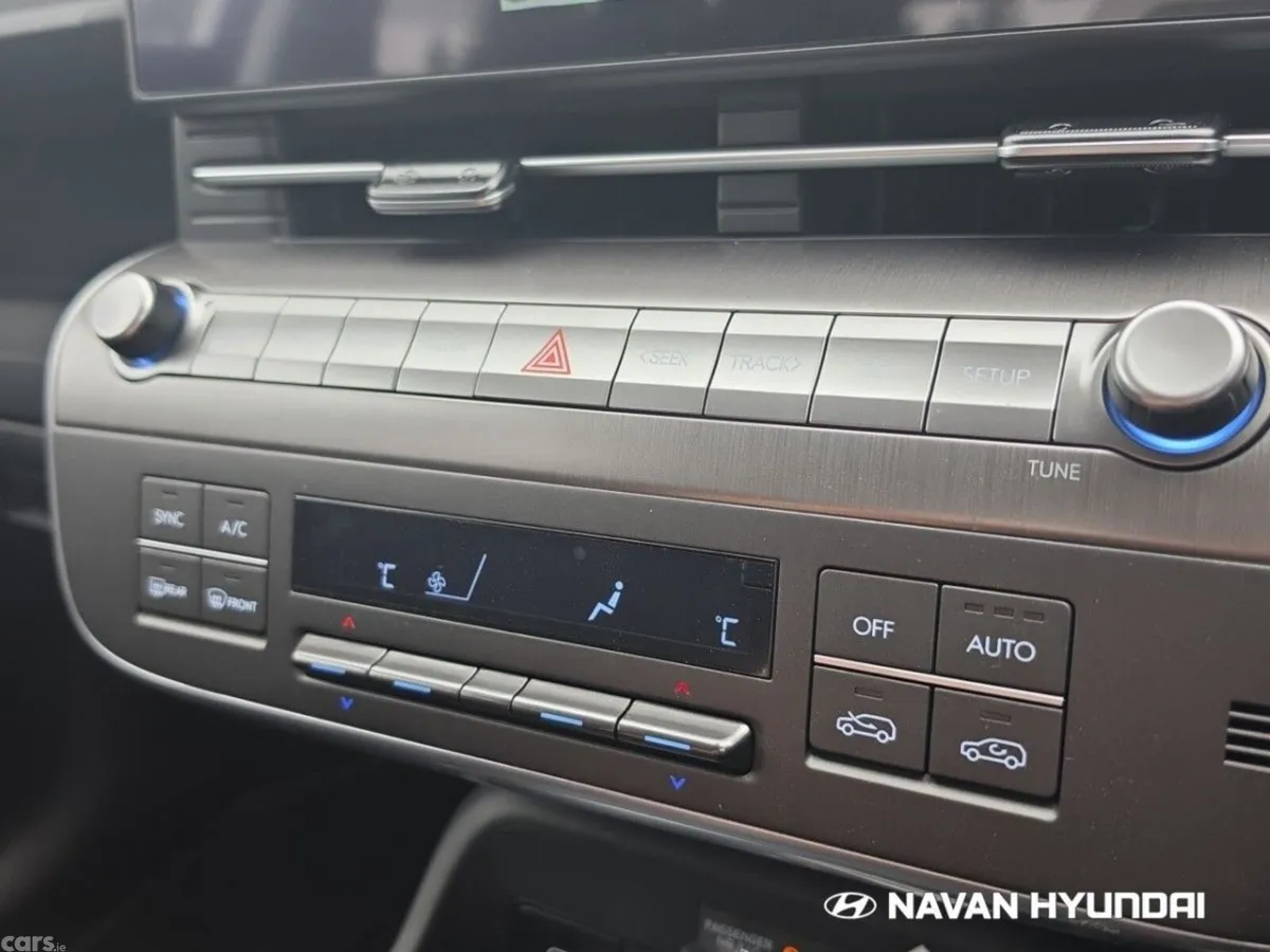 Hyundai KONA MPV, Petrol, 2026, White