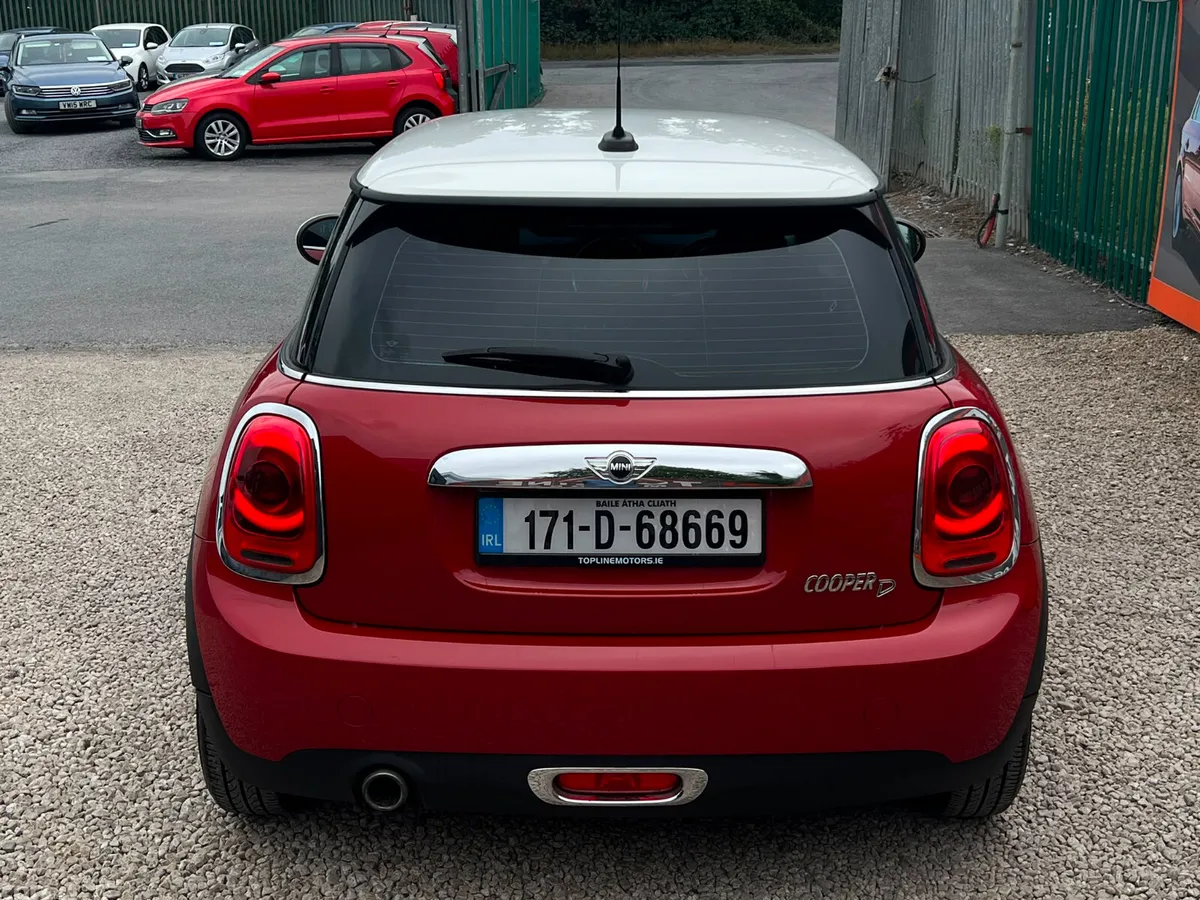 Mini Mini Hatchback, Diesel, 2017, Red