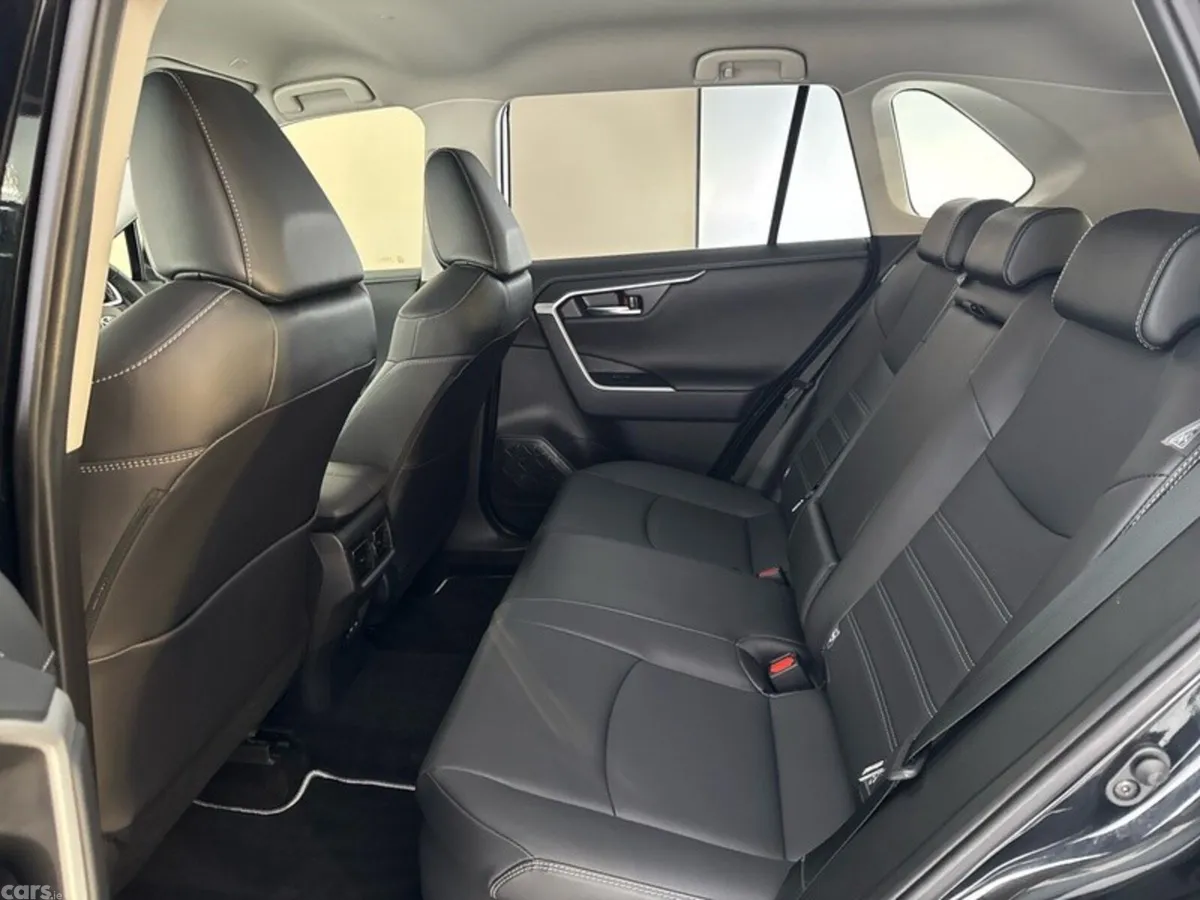 Toyota RAV4 SUV, Petrol Hybrid, 2024, Black
