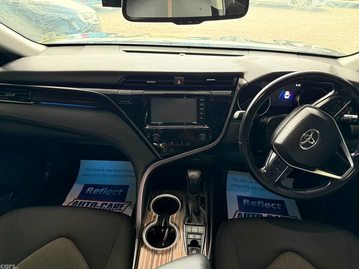 Toyota Camry Saloon, Petrol Hybrid, 2019, Black