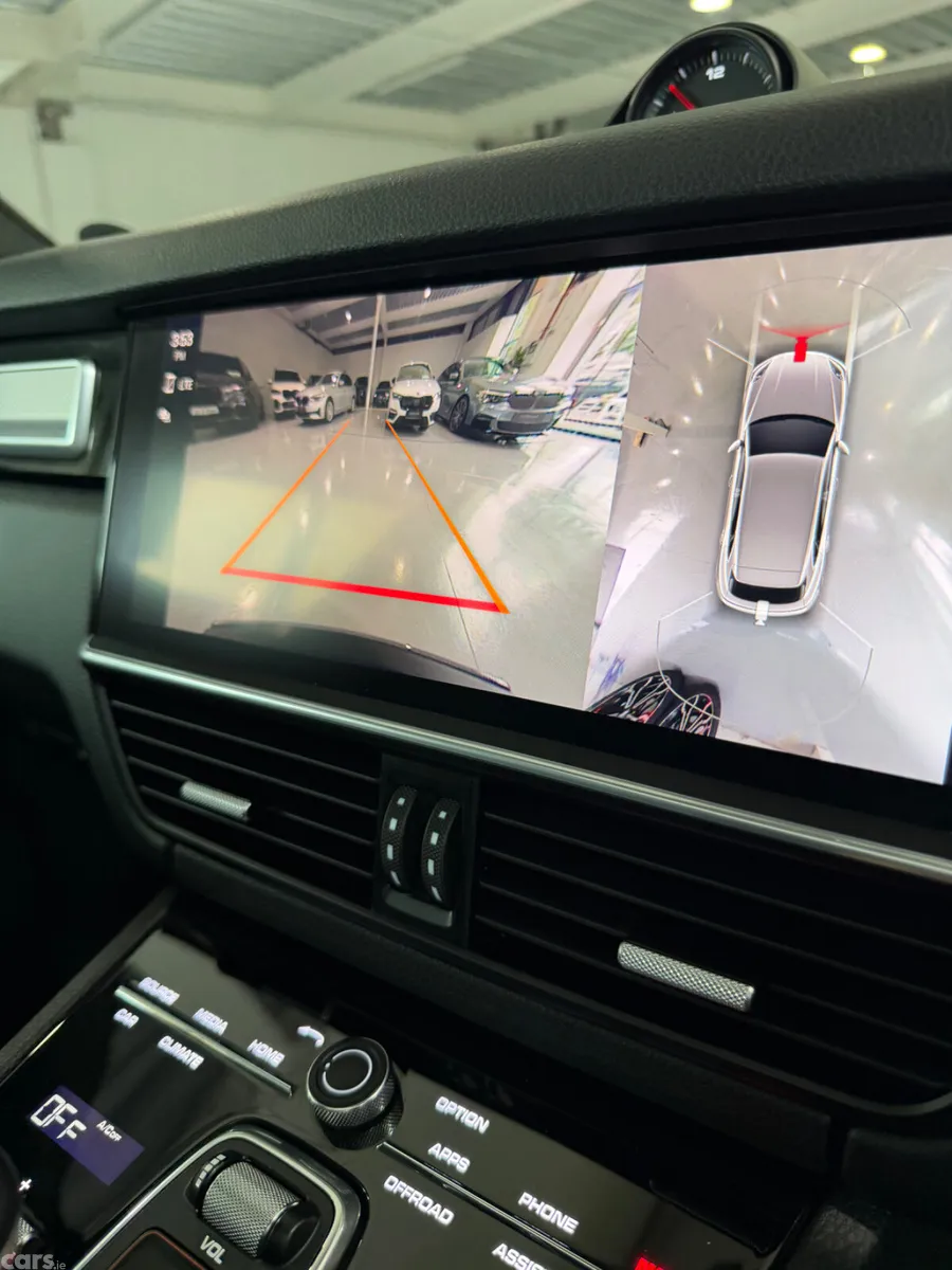 Porsche Cayenne SUV, Petrol Plug-in Hybrid, 2023, Black