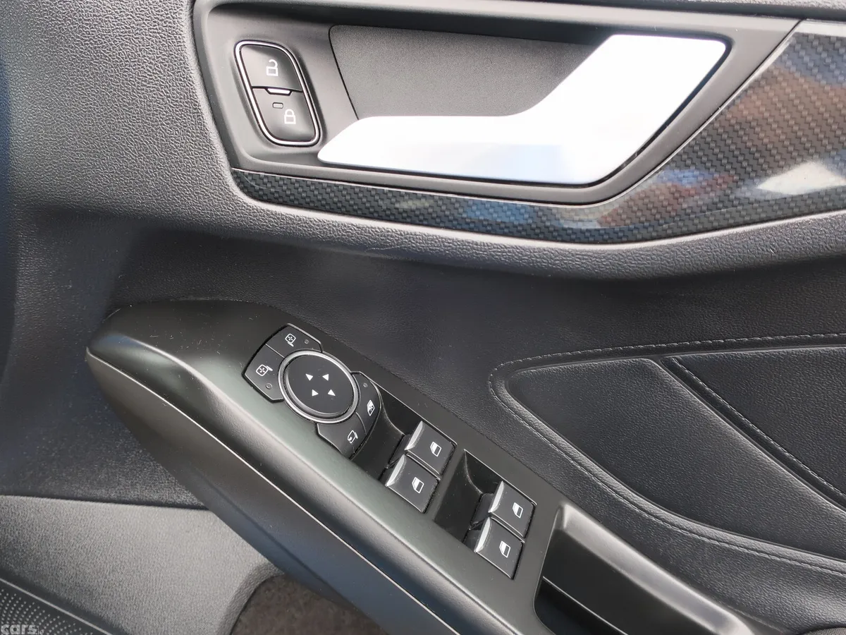 Ford Focus Hatchback, Petrol Hybrid, 2021, Blue