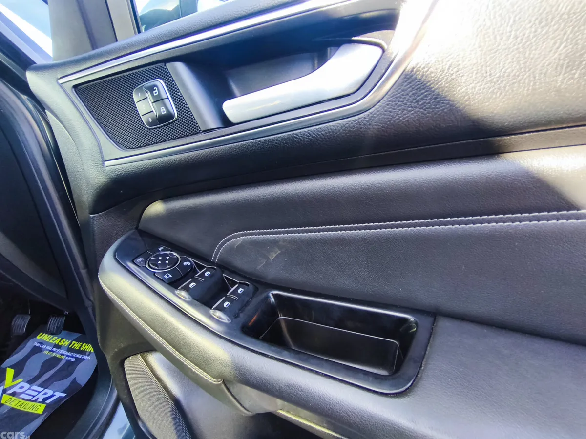 Ford Galaxy MPV, Diesel, 2017, Green