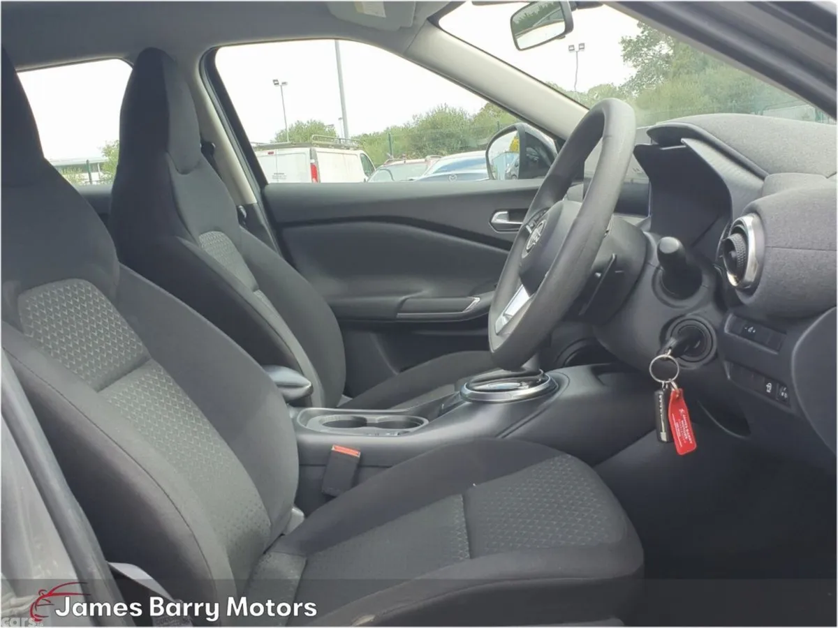 Nissan Juke SUV, Petrol, 2024, Grey