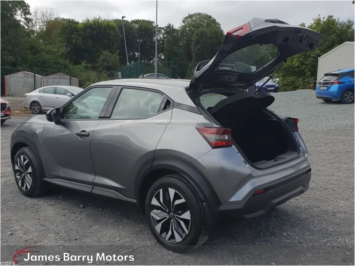 Nissan Juke SUV, Petrol, 2024, Grey