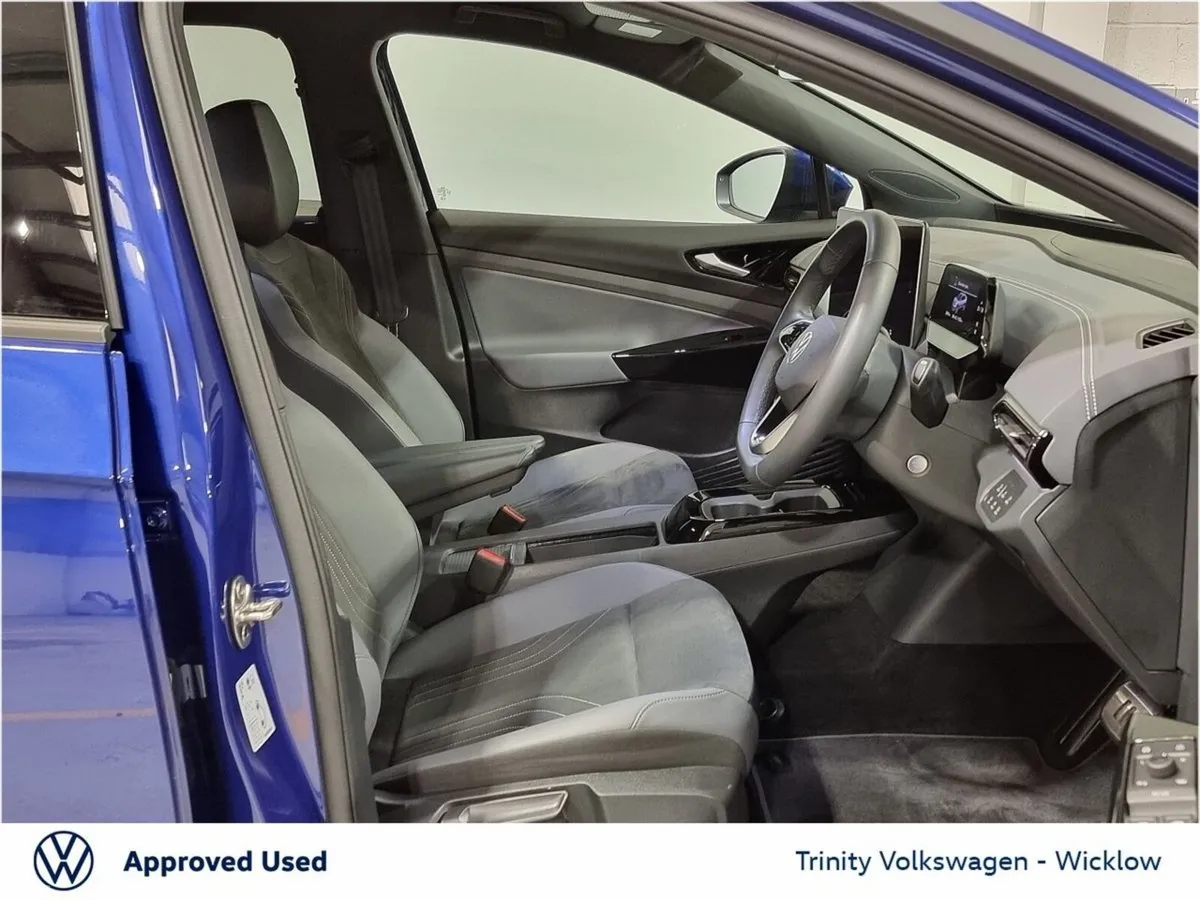 Volkswagen ID.4 Estate, Electric, 2026, Blue