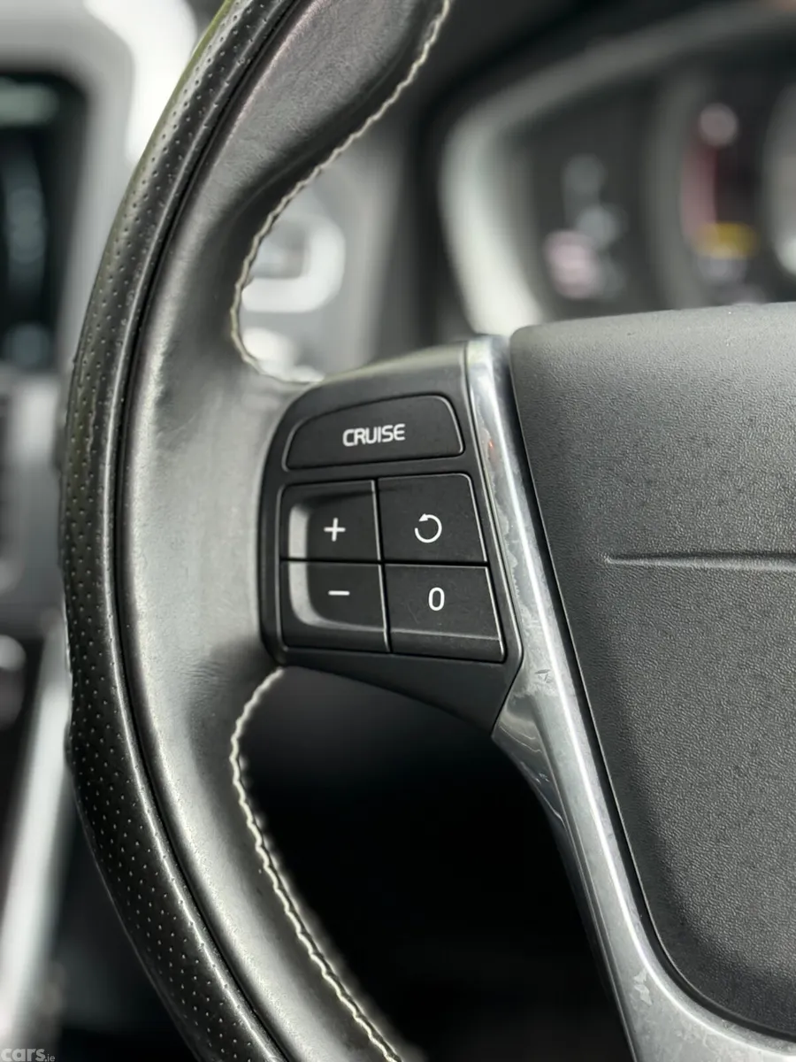 Volvo XC60 SUV, Diesel, 2017, Black