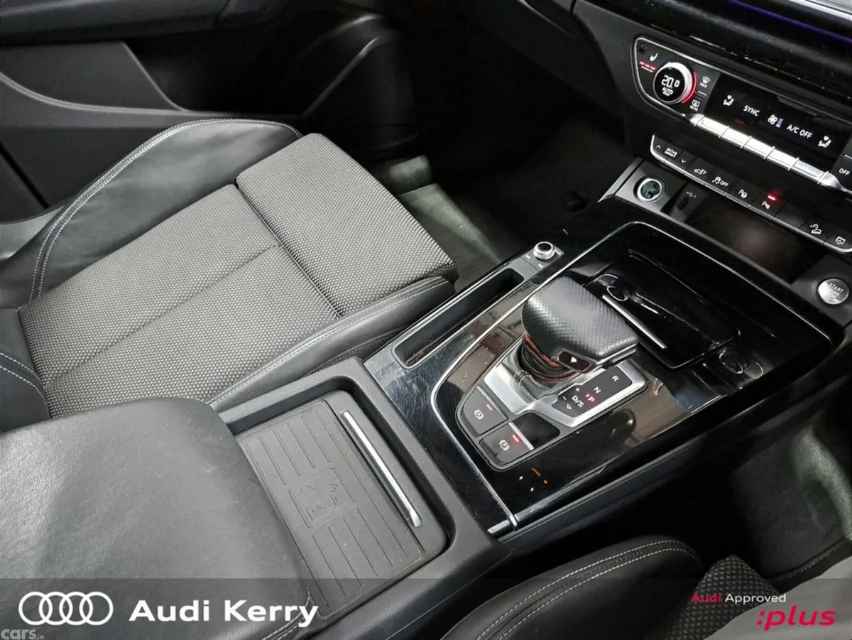 Audi Q5 Hatchback, Petrol Plug-in Hybrid, 2023, Grey