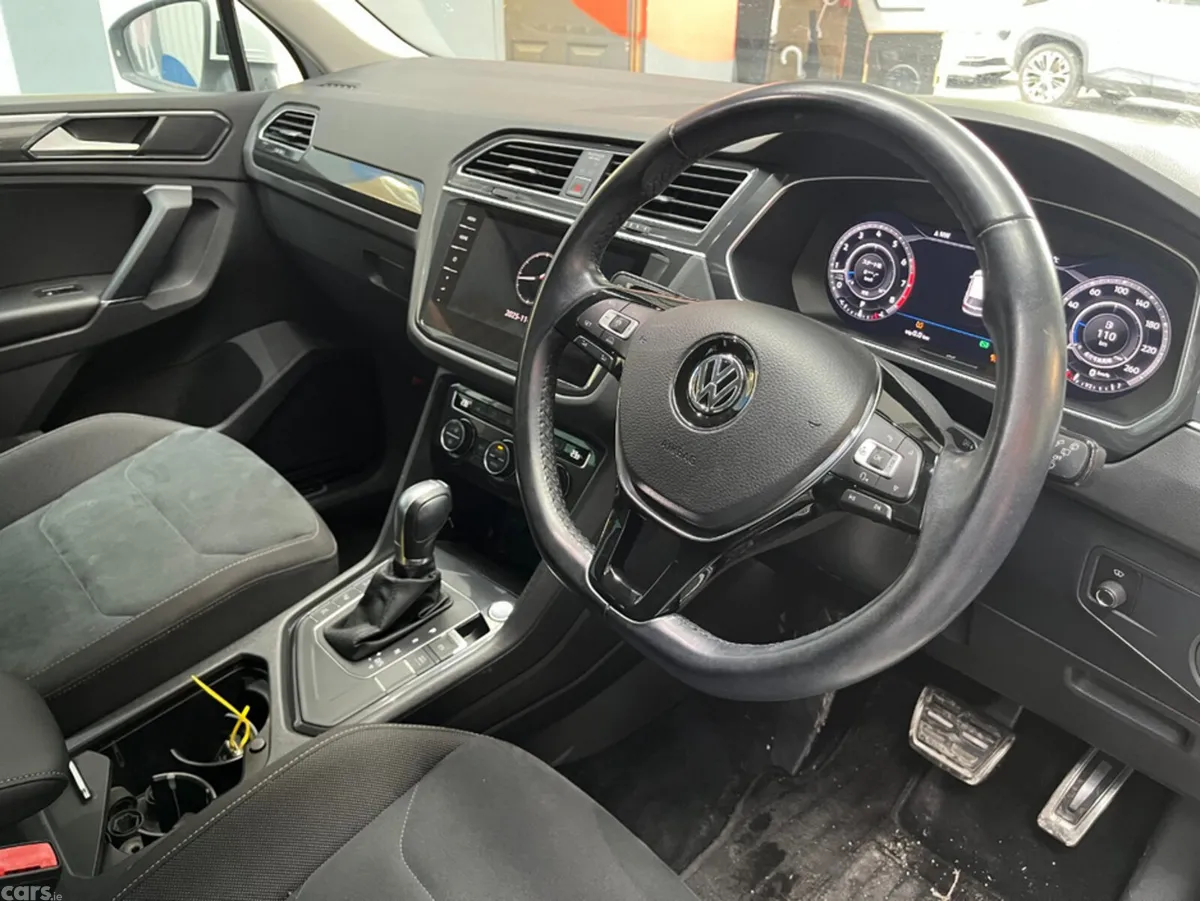 Volkswagen Tiguan SUV, Petrol, 2018, White