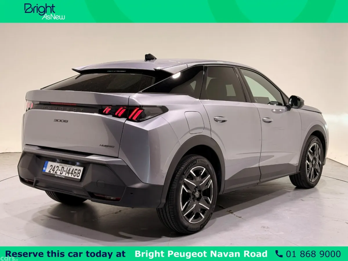 Peugeot 3008 MPV, Petrol Hybrid, 2024, Grey