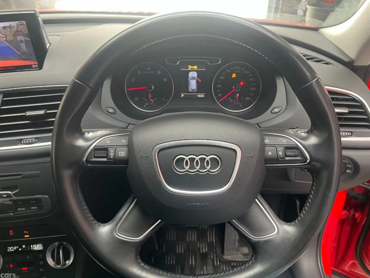 Audi Q3 SUV, Petrol, 2015, Red