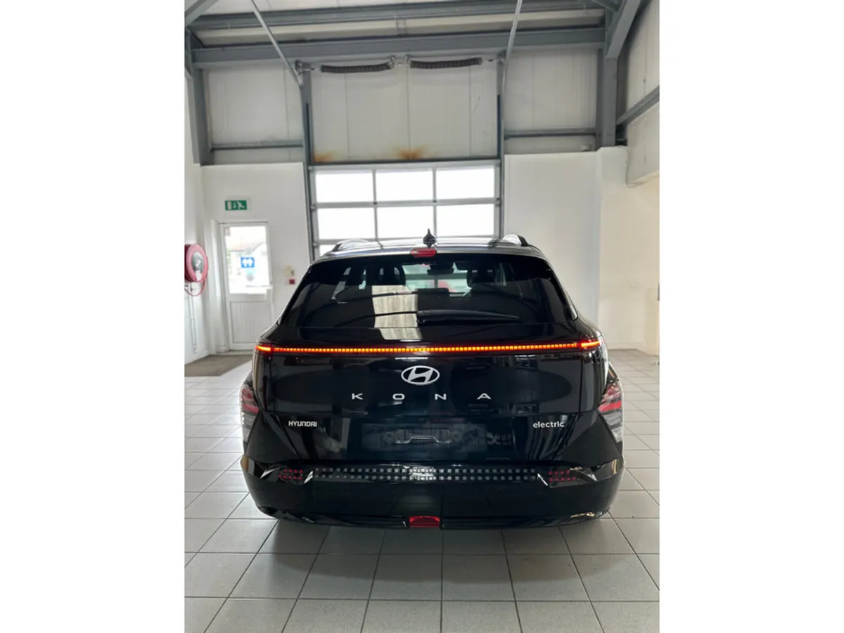 Hyundai KONA Hatchback, Electric, 2024, Black