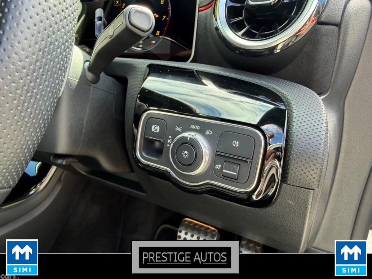 Mercedes-Benz A-Class Hatchback, Petrol, 2019, White