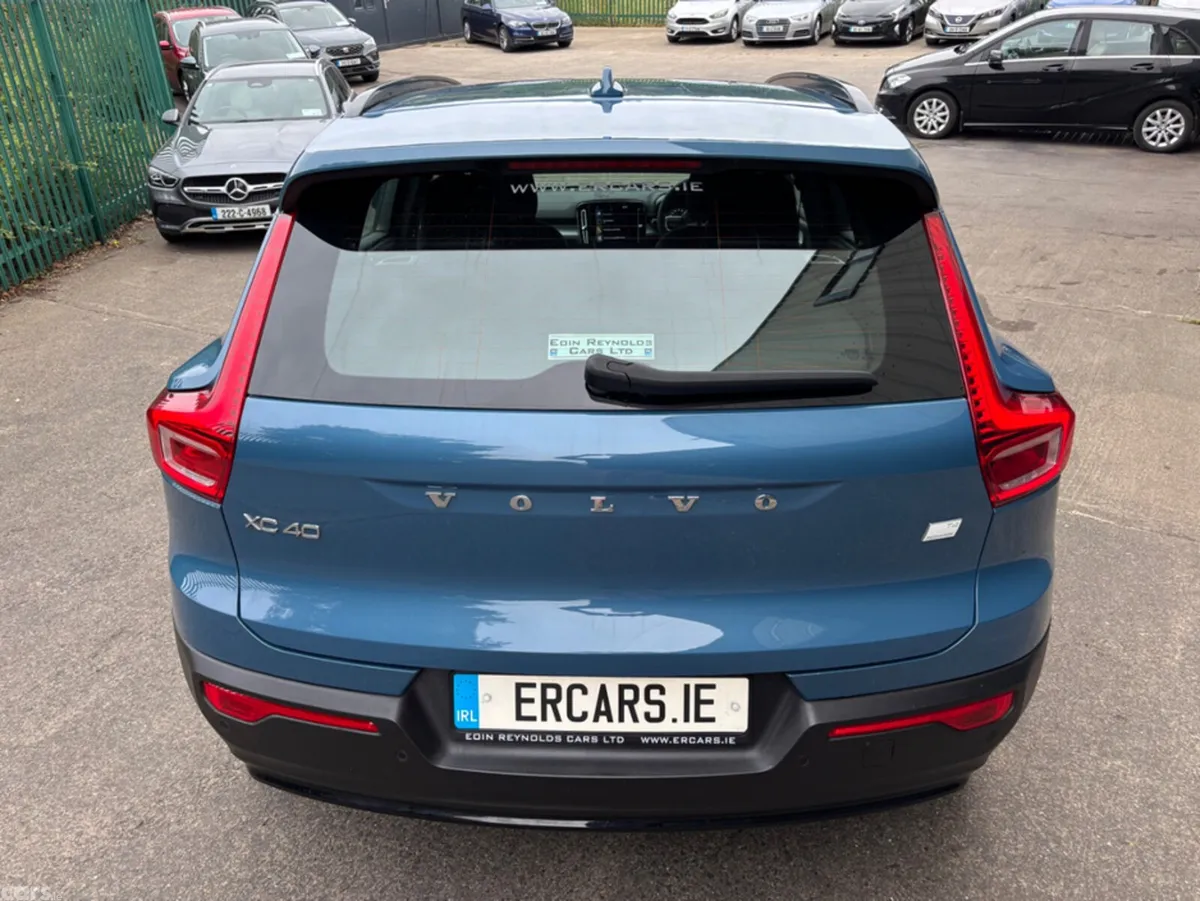 Volvo XC40 SUV, Petrol Plug-in Hybrid, 2023, Grey