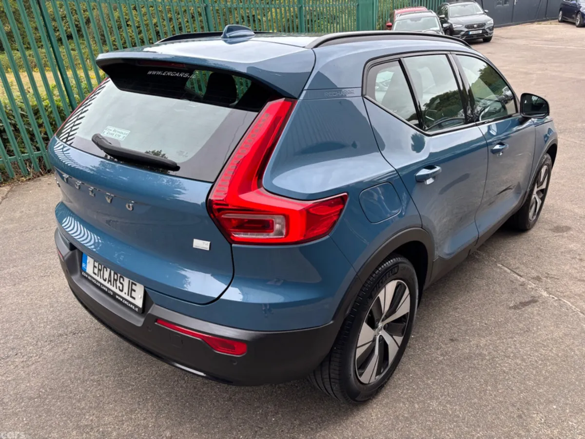 Volvo XC40 SUV, Petrol Plug-in Hybrid, 2023, Grey