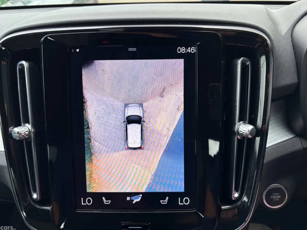 Volvo XC40 SUV, Petrol Plug-in Hybrid, 2023, Grey