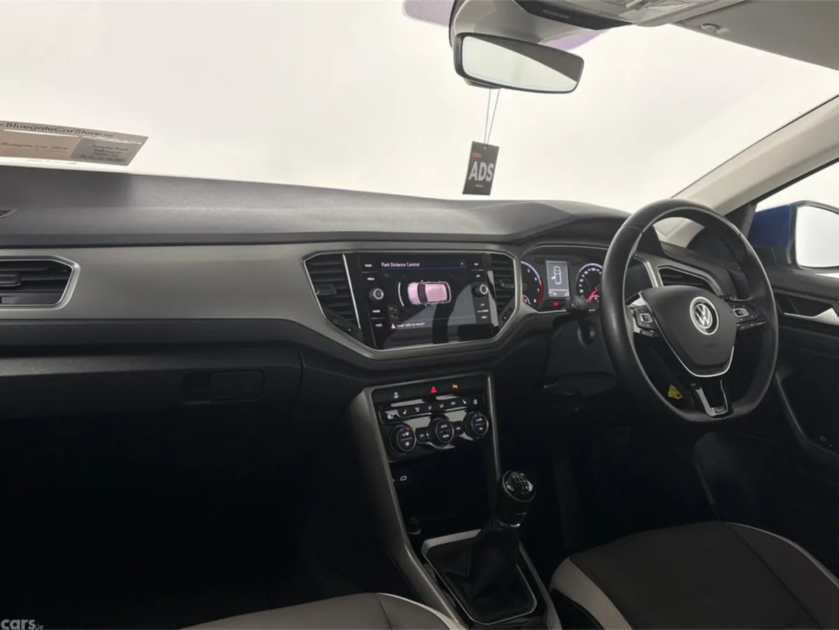Volkswagen T-Roc Estate, Petrol, 2022, Blue