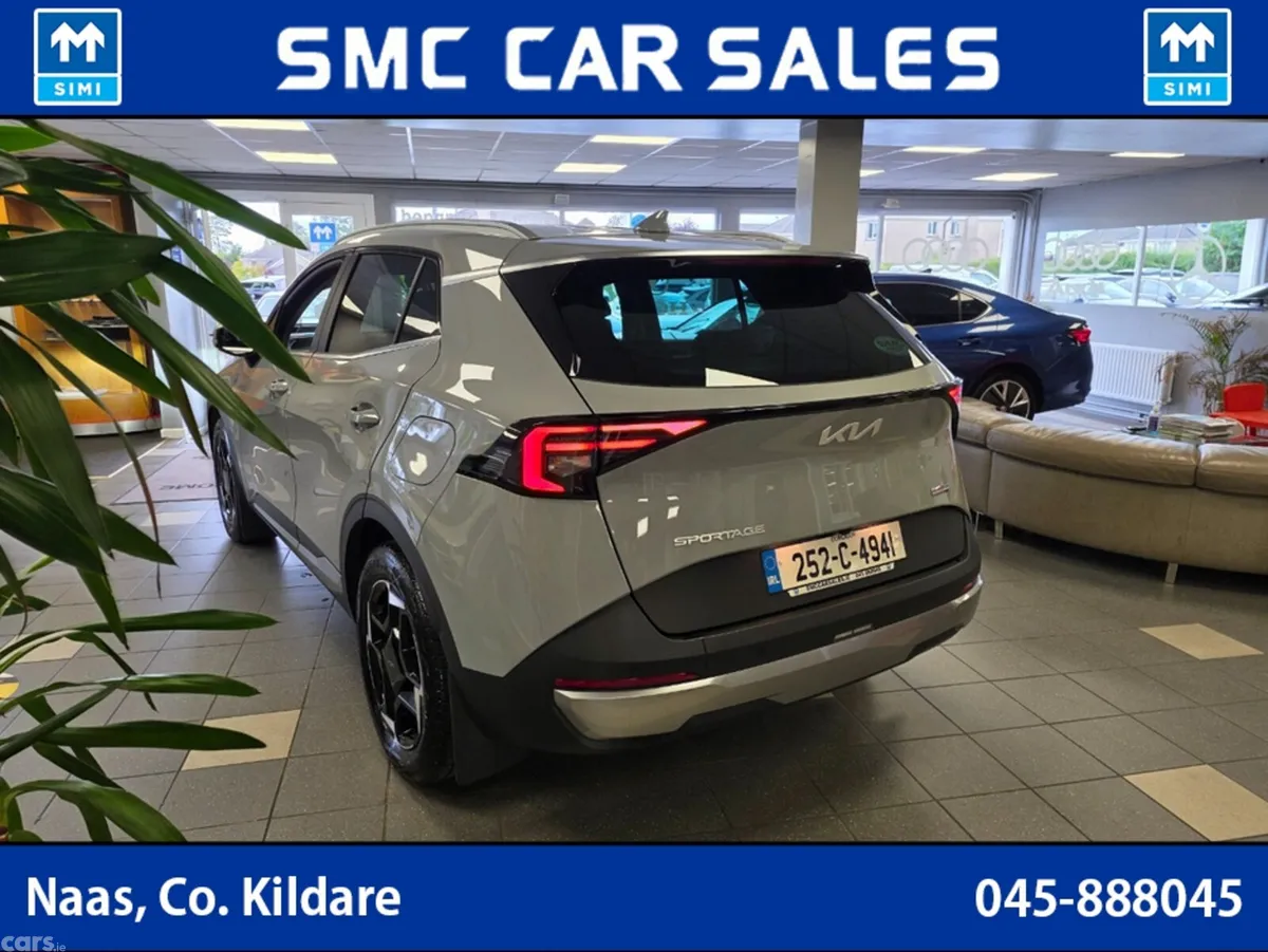 Kia Sportage MPV, Diesel, 2025, Grey