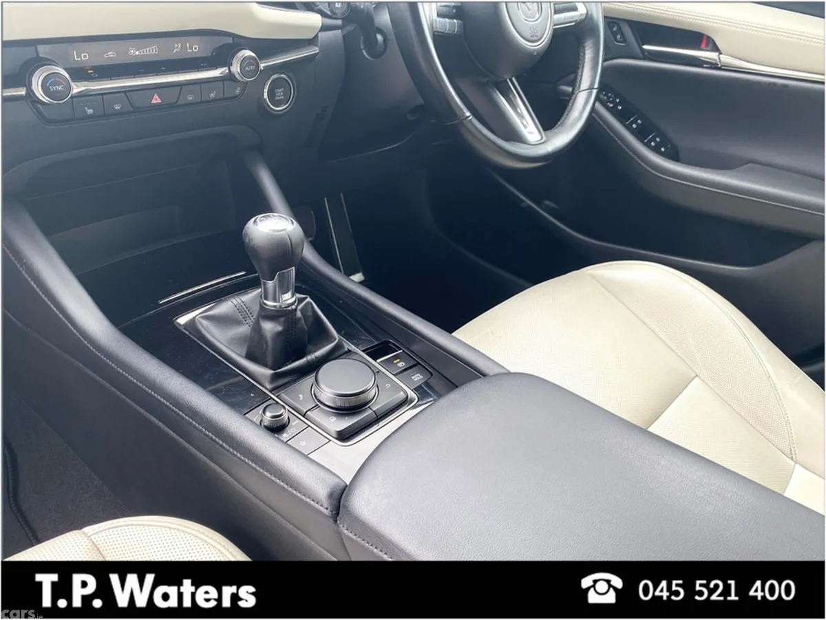 Mazda Mazda3 Saloon, Petrol, 2022, Red