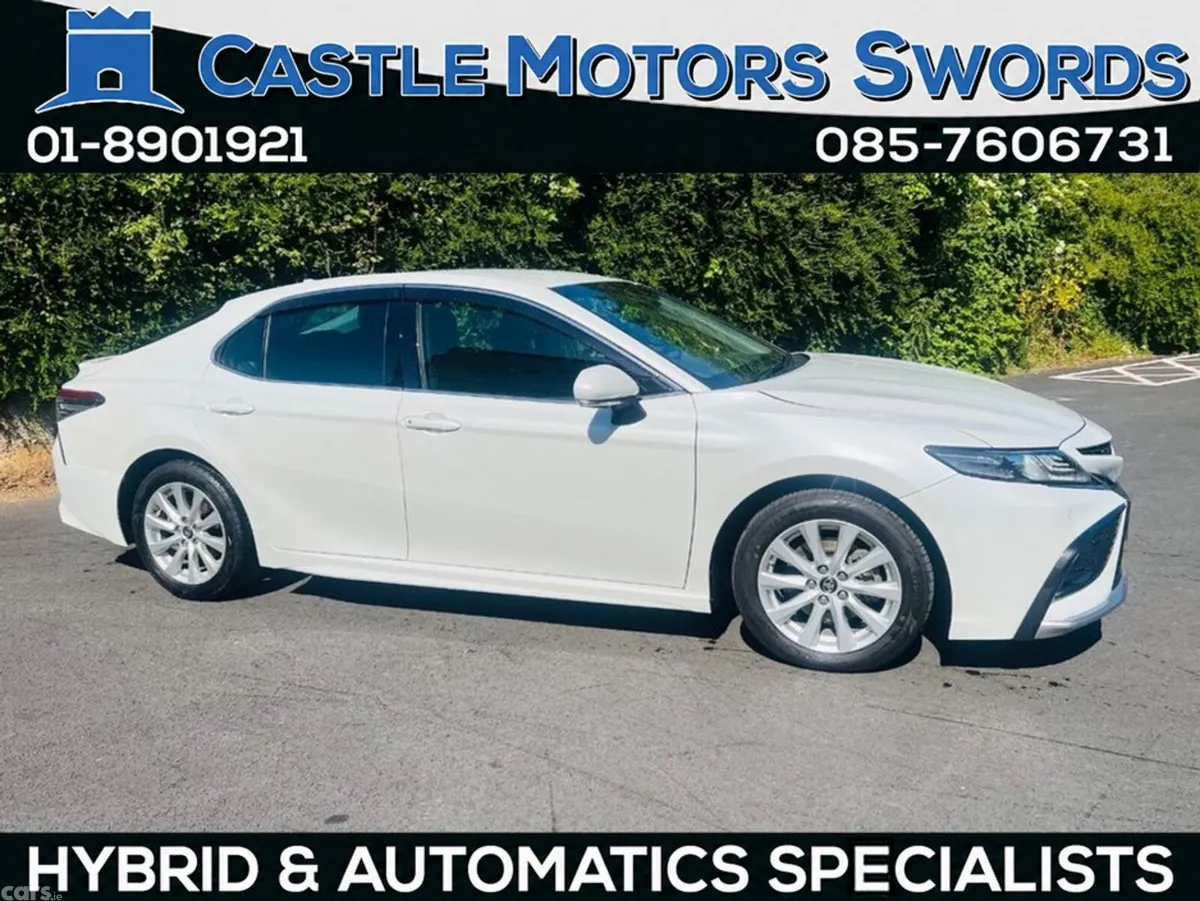 Toyota Camry Saloon, Petrol Hybrid, 2023, White