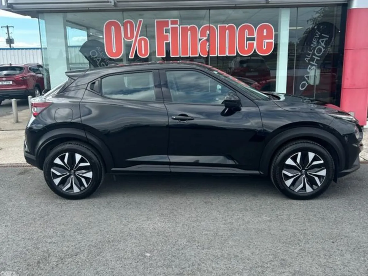 Nissan Juke MPV, Petrol, 2025, Black