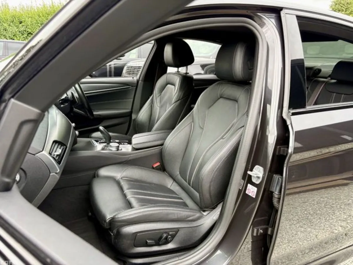 BMW 5-Series Saloon, Petrol Plug-in Hybrid, 2021, Grey