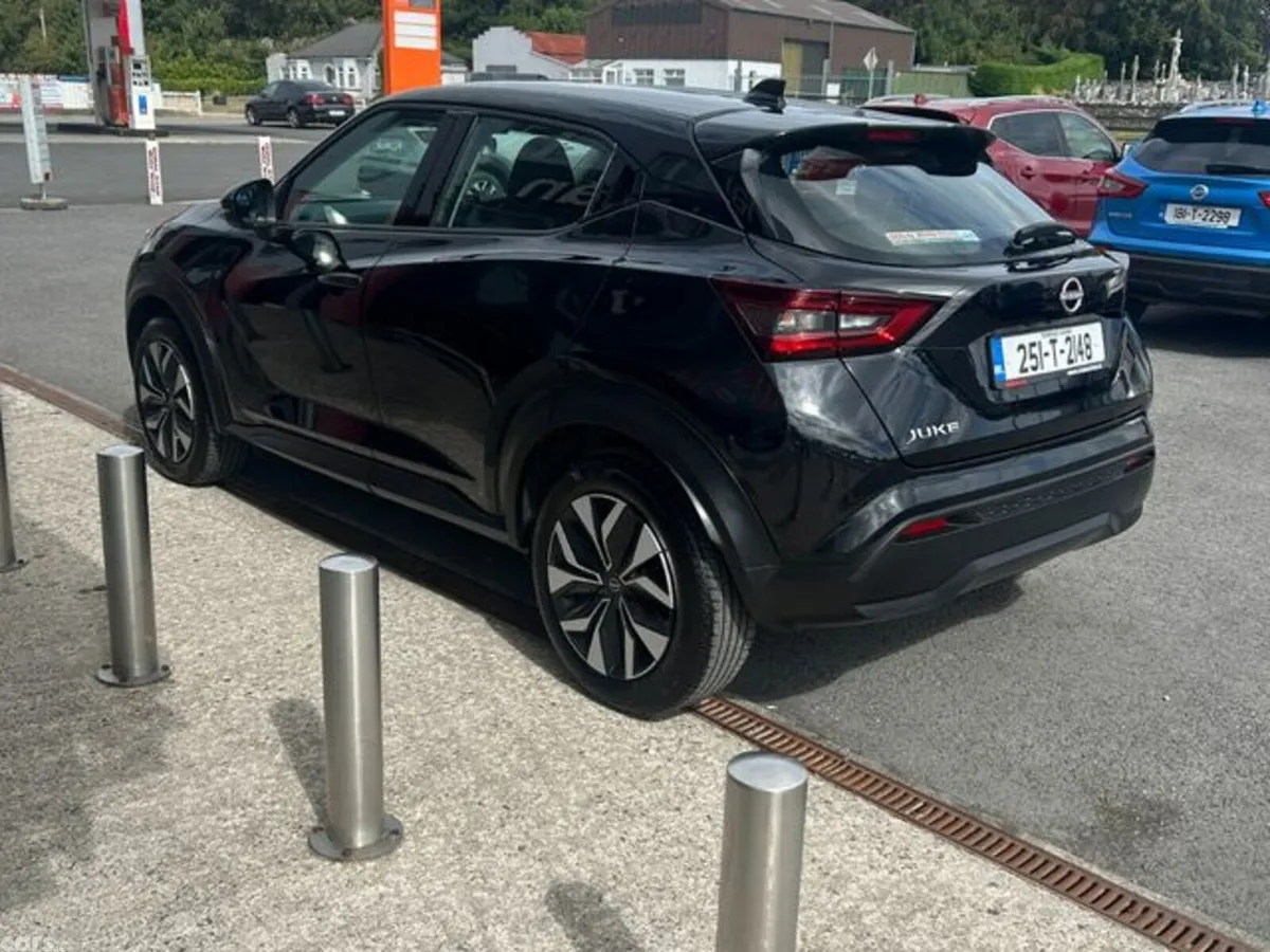 Nissan Juke MPV, Petrol, 2025, Black