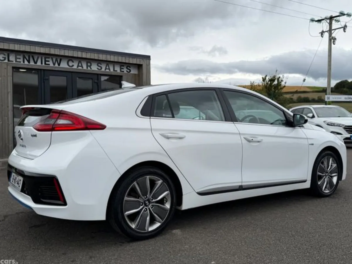 Hyundai IONIQ Hatchback, Petrol Hybrid, 2018, White