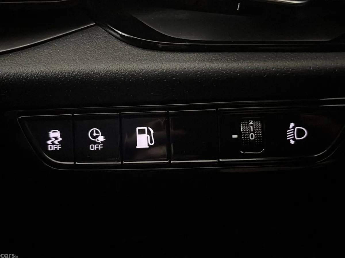 Kia Niro MPV, Petrol Plug-in Hybrid, 2023, Blue