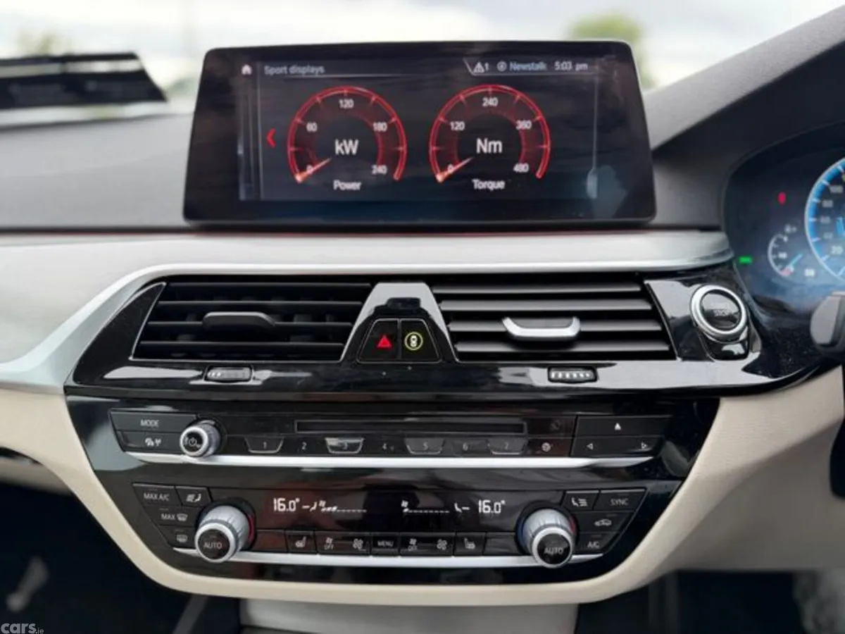 BMW 5-Series Saloon, Petrol Plug-in Hybrid, 2019, Blue