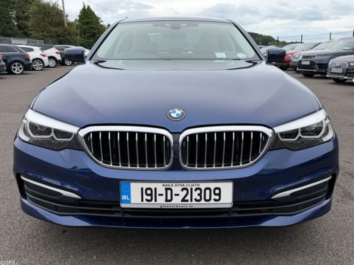 BMW 5-Series Saloon, Petrol Plug-in Hybrid, 2019, Blue