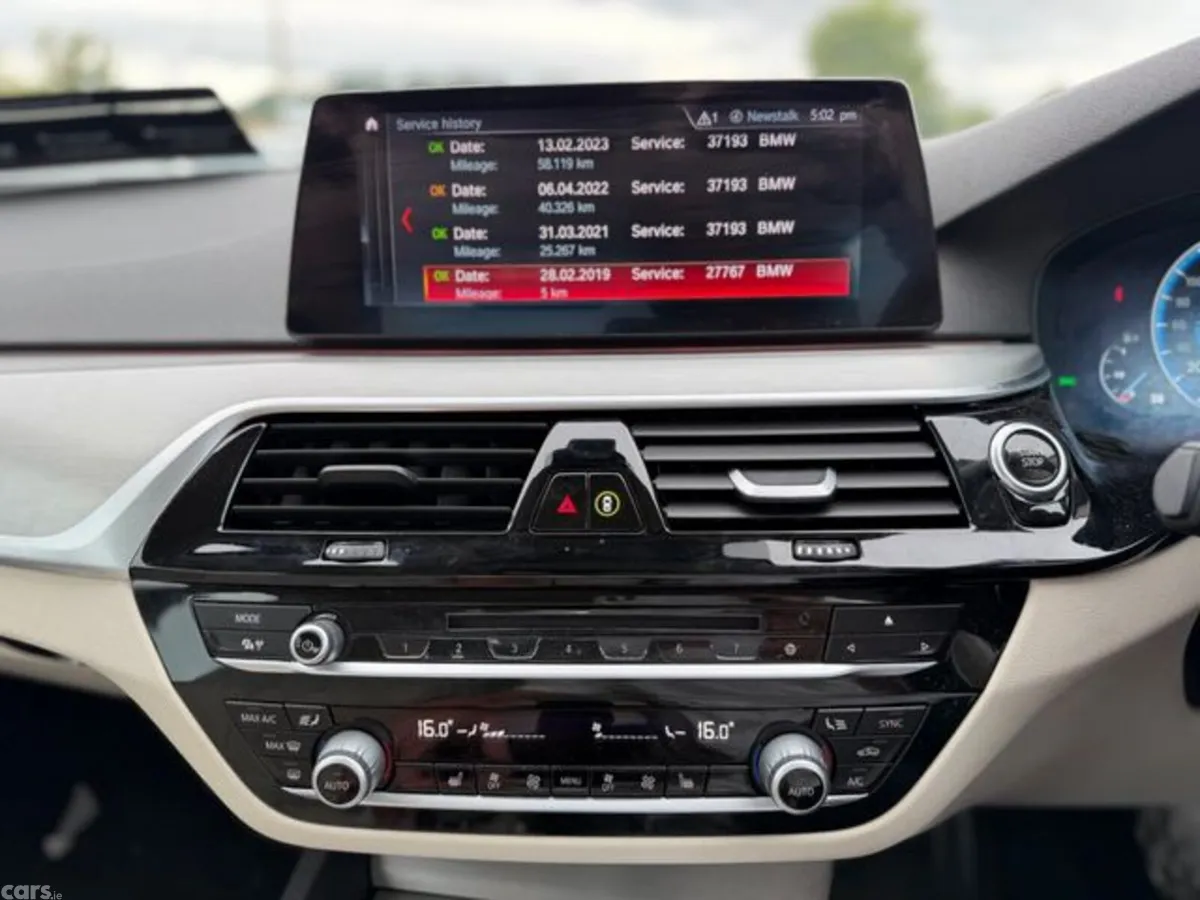 BMW 5-Series Saloon, Petrol Plug-in Hybrid, 2019, Blue