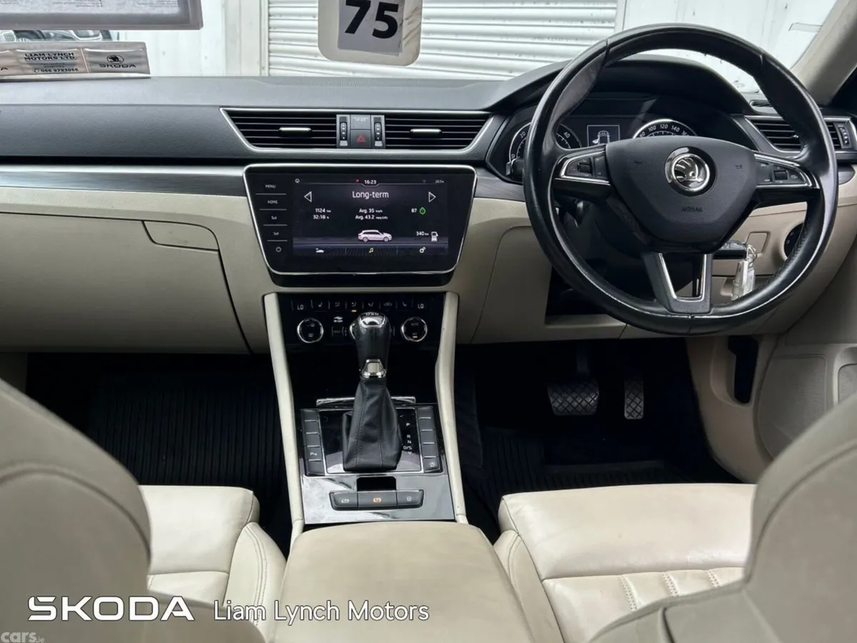 Skoda Superb Estate, Diesel, 2019, Black