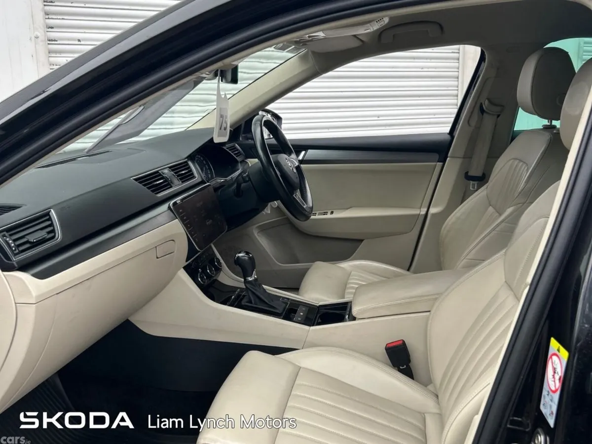 Skoda Superb Estate, Diesel, 2019, Black