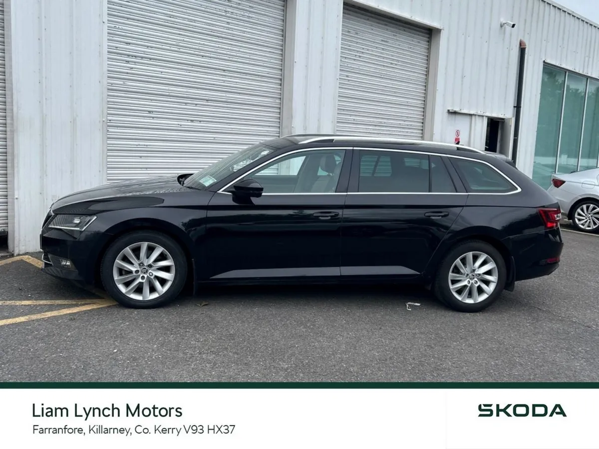 Skoda Superb Estate, Diesel, 2019, Black