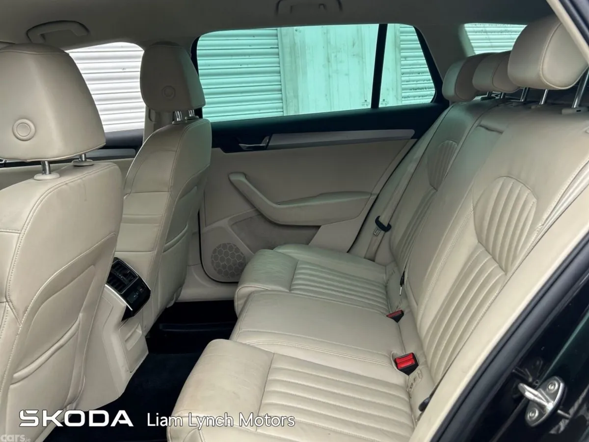 Skoda Superb Estate, Diesel, 2019, Black