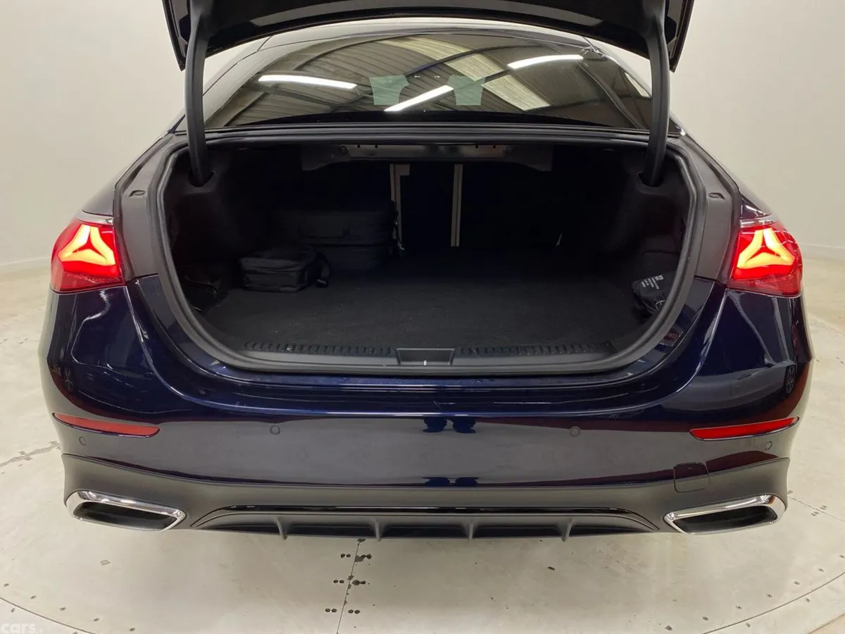 Mercedes-Benz E-Class Saloon, Petrol Plug-in Hybrid, 2025, Blue