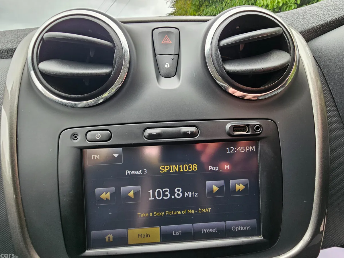 Dacia Sandero Stepway Hatchback, Diesel, 2015, Black