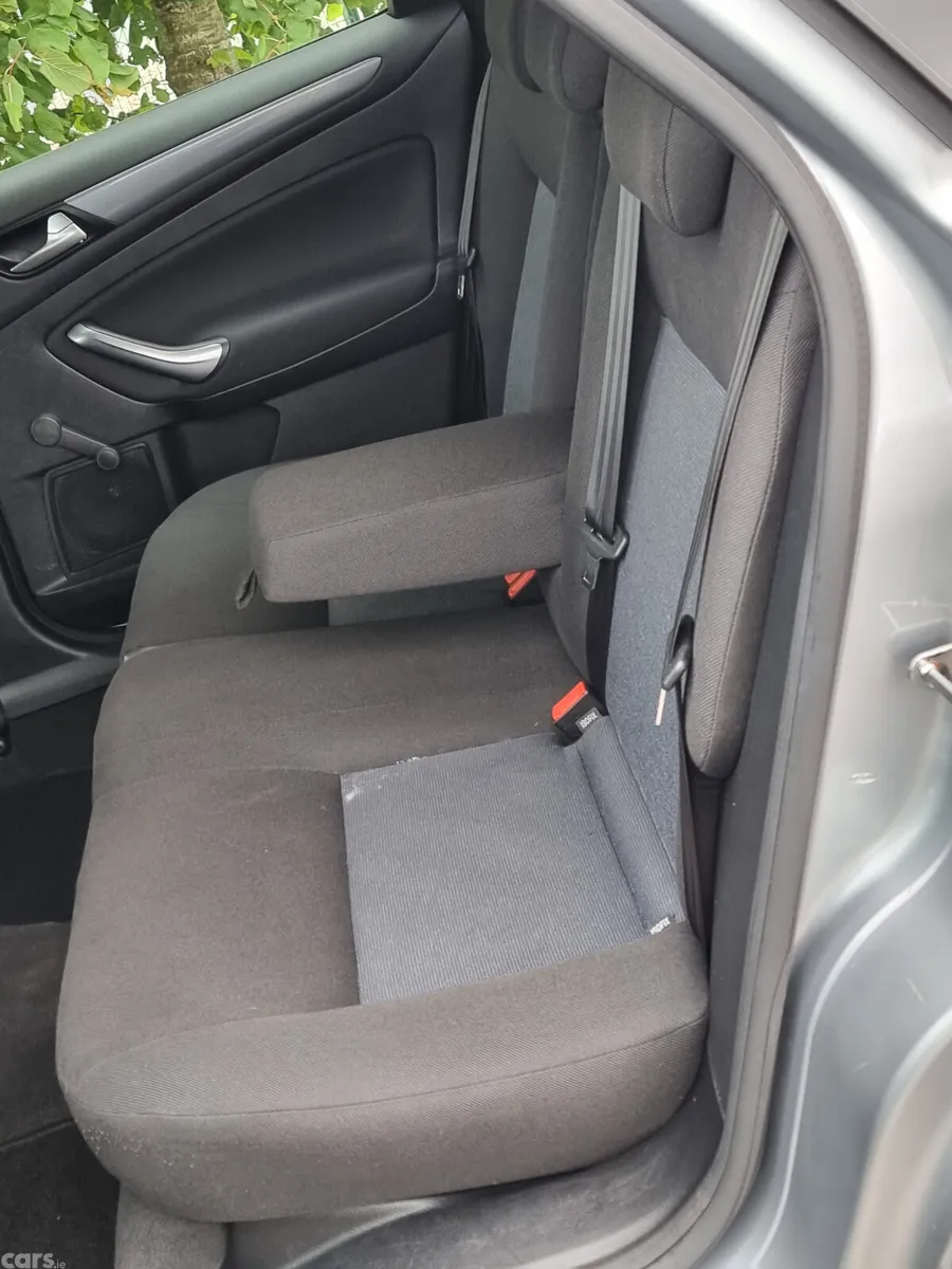 Ford Mondeo Hatchback, Diesel, 2014, Grey