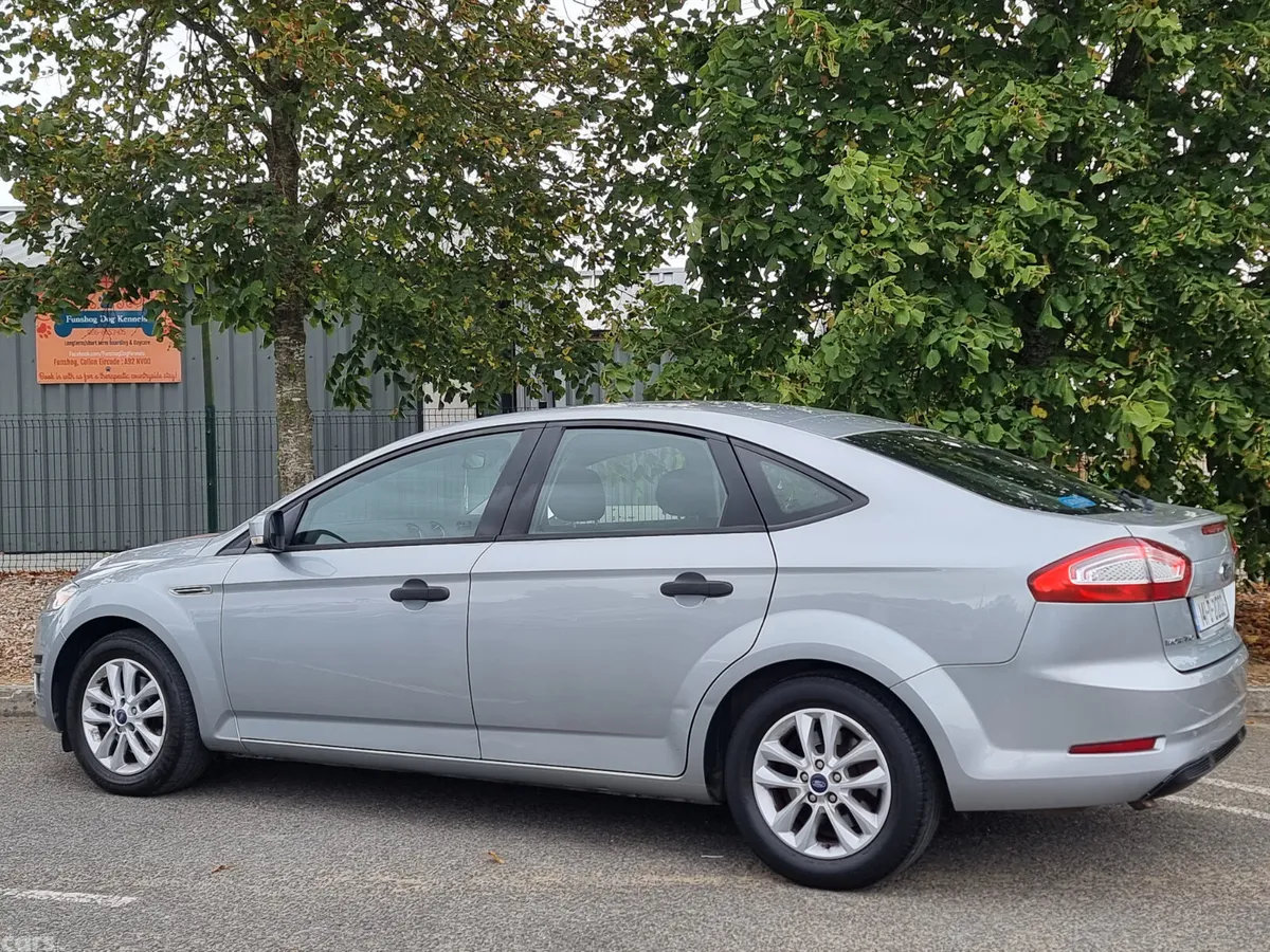 Ford Mondeo Hatchback, Diesel, 2014, Grey